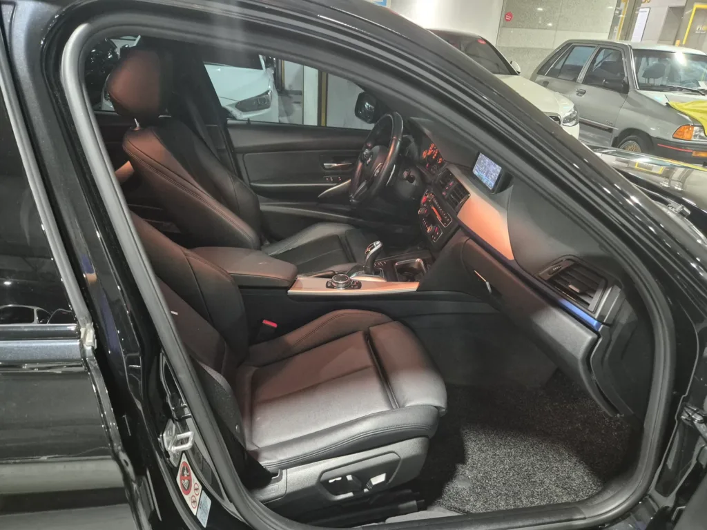 BMW 3 Series (F30) 320d M Performance Edition