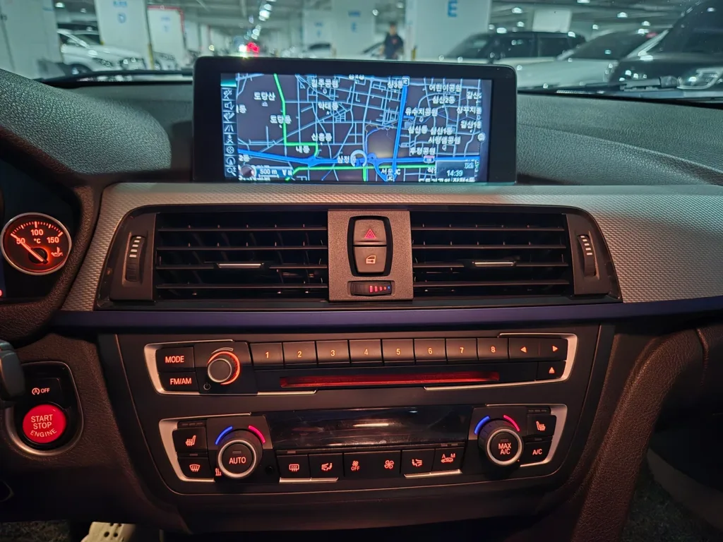 BMW 3 Series (F30) 320d M Performance Edition