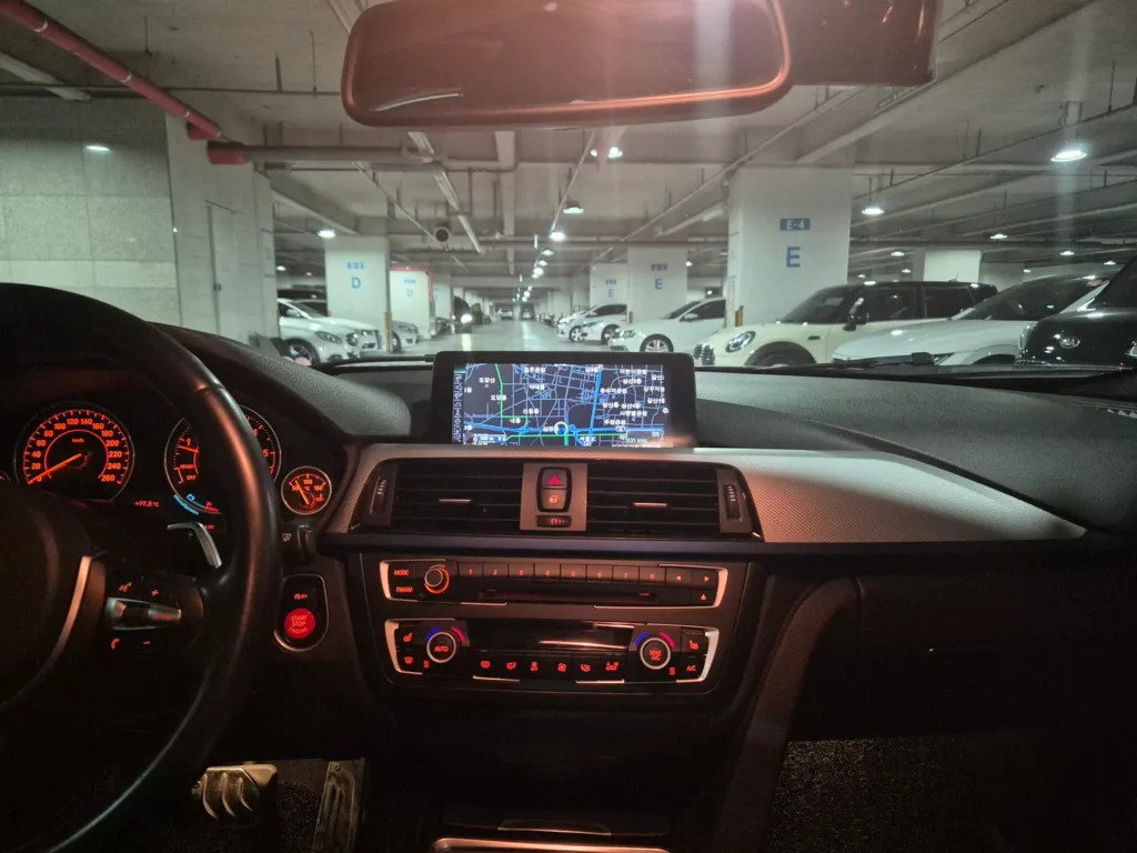 BMW 3 Series (F30) 320d M Performance Edition