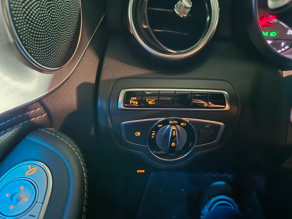 Mercedes-Benz C-Class (W205) C 220 BlueTEC Avantgarde