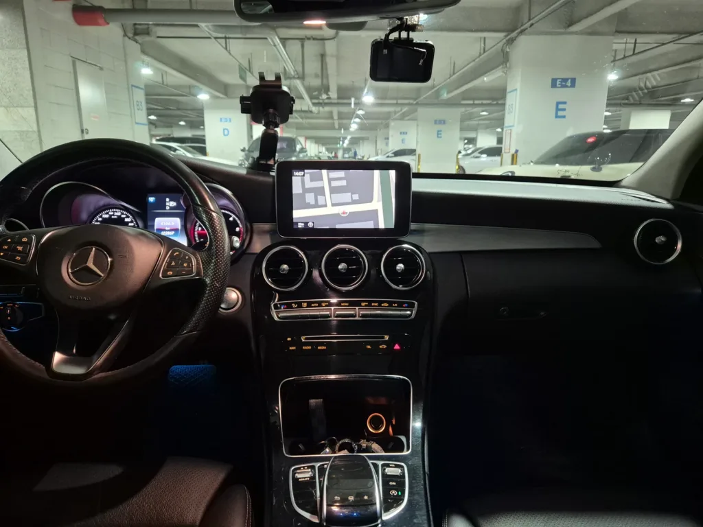 Mercedes-Benz C-Class (W205) C 220 BlueTEC Avantgarde