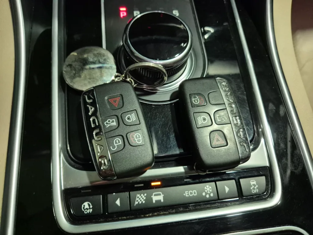 Jaguar XE 20d Prestige AWD