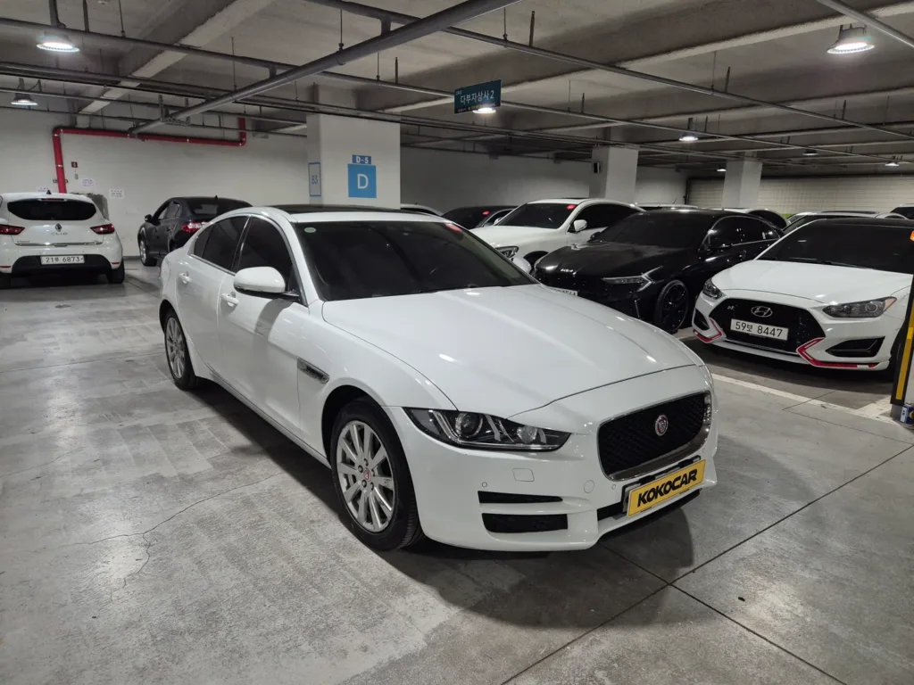 Jaguar XE 20d Prestige AWD