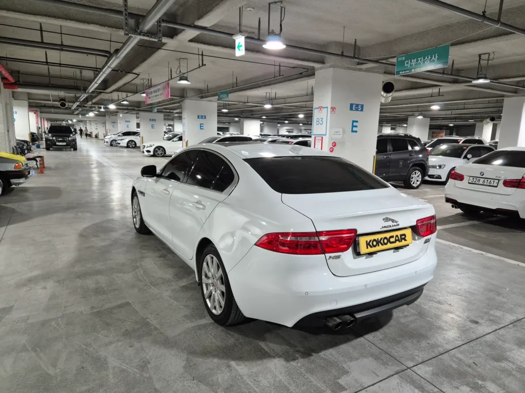 Jaguar XE 20d Prestige AWD