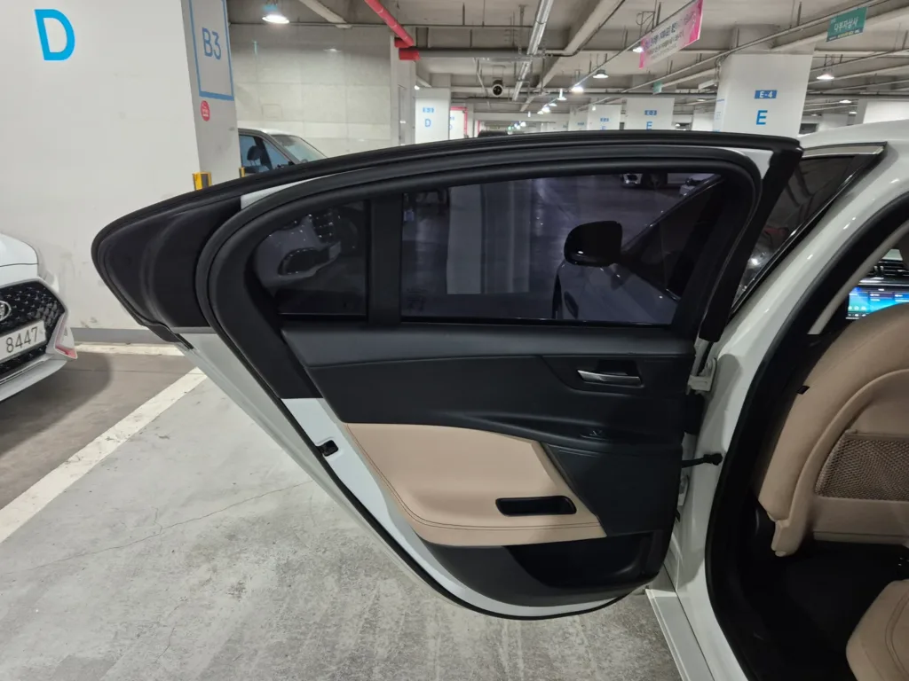 Jaguar XE 20d Prestige AWD