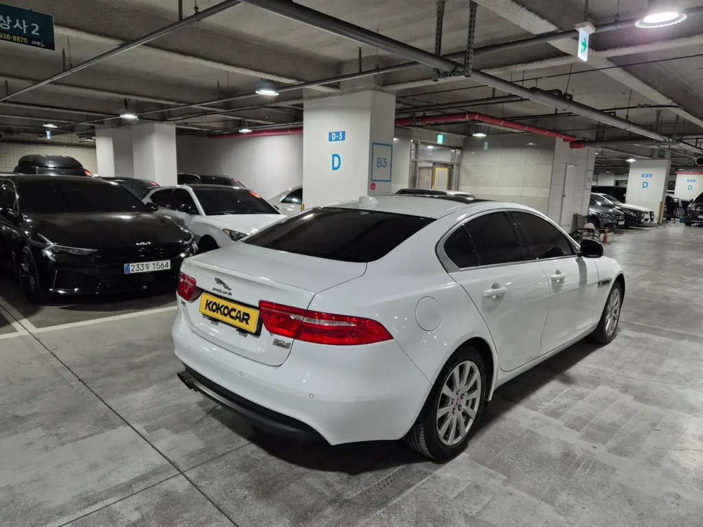 Jaguar XE 20d Prestige AWD
