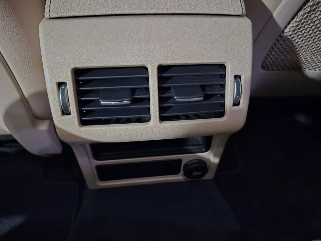 Jaguar XE 20d Prestige AWD