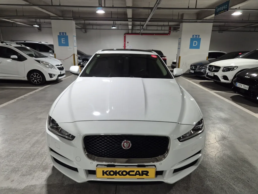 Jaguar XE 20d Prestige AWD