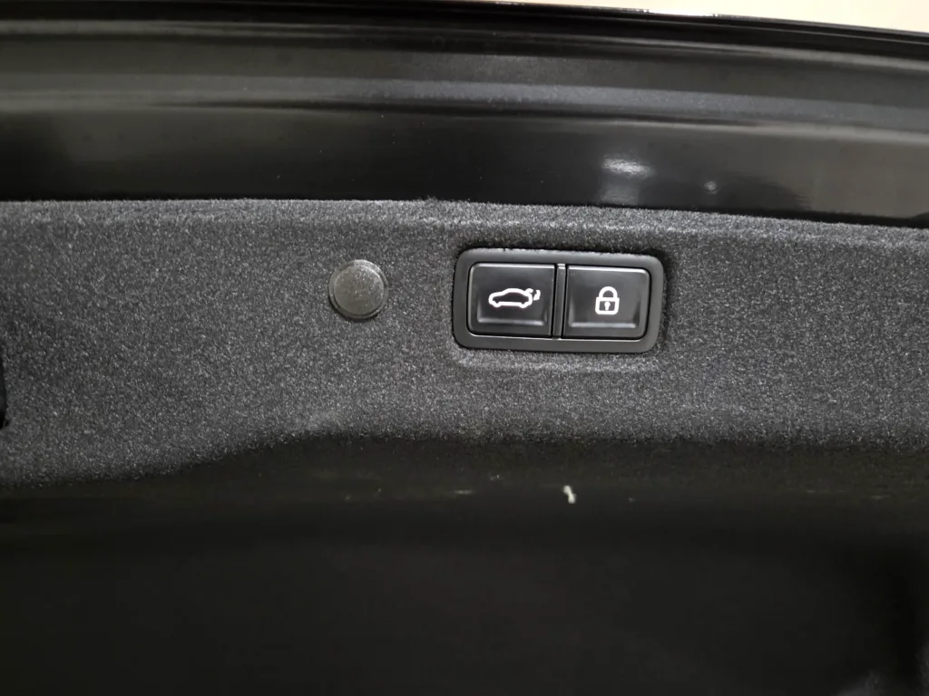 KIA the New K5 3rd Generation 1.6 Turbo Signature