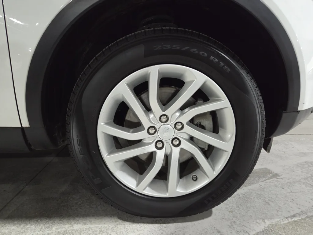 Land Rover Discovery Sport 2.0 TD4 SE (150 hp)