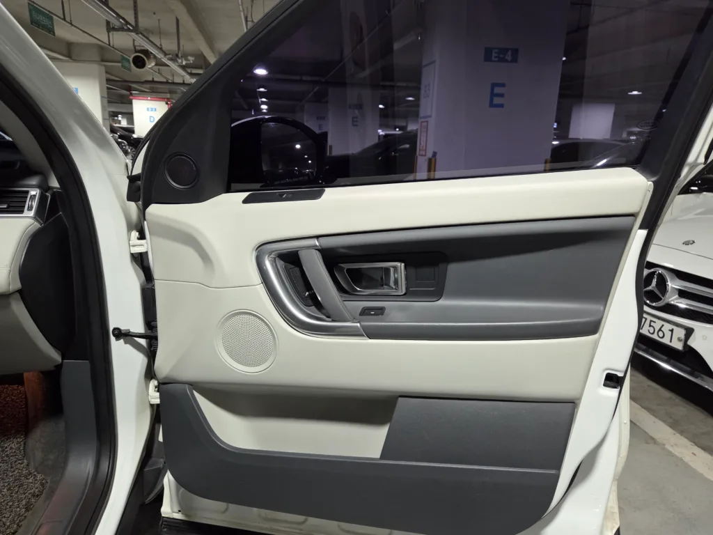 Land Rover Discovery Sport 2.0 TD4 SE (150 hp)