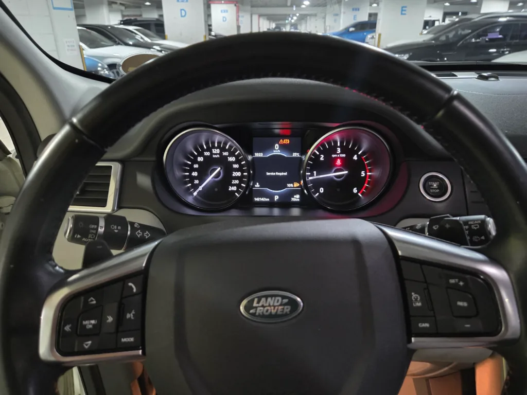 Land Rover Discovery Sport 2.0 TD4 SE (150 hp)