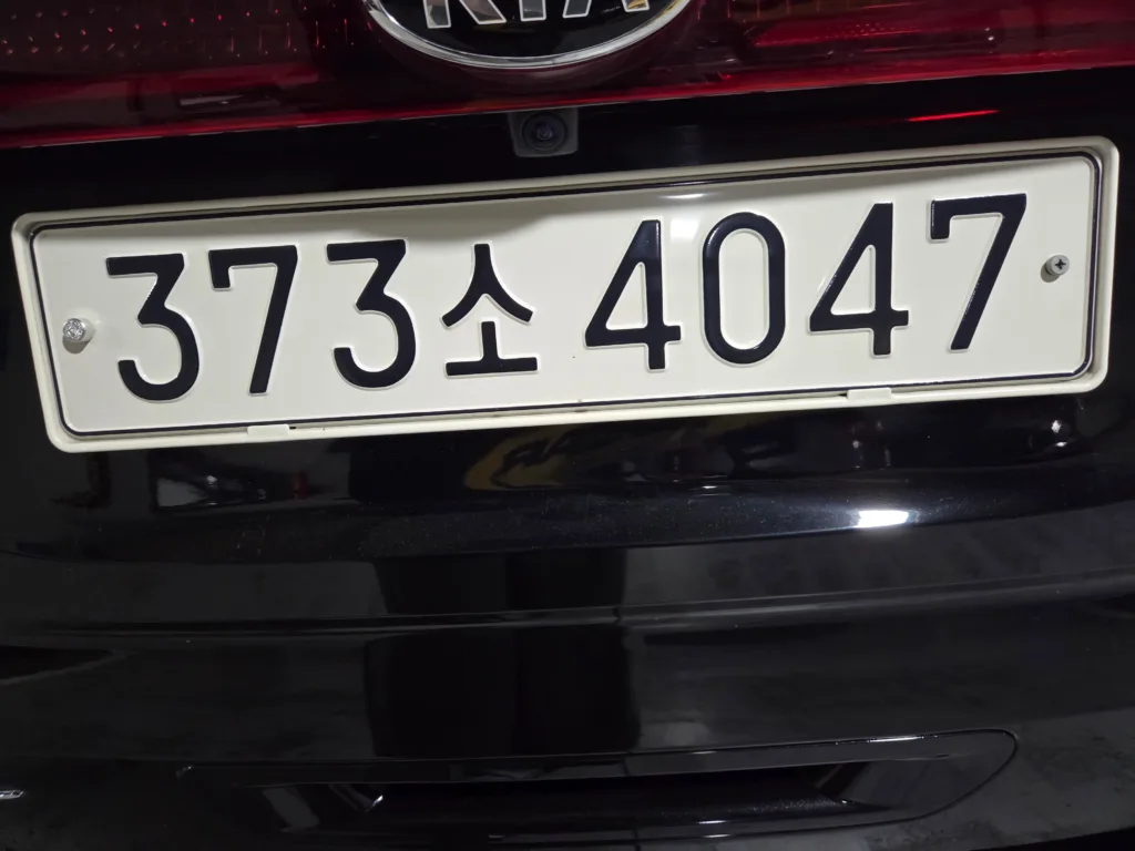 KIA Carnival 4th Generation Gasoline 7-Seater Hi-Limousine Signature