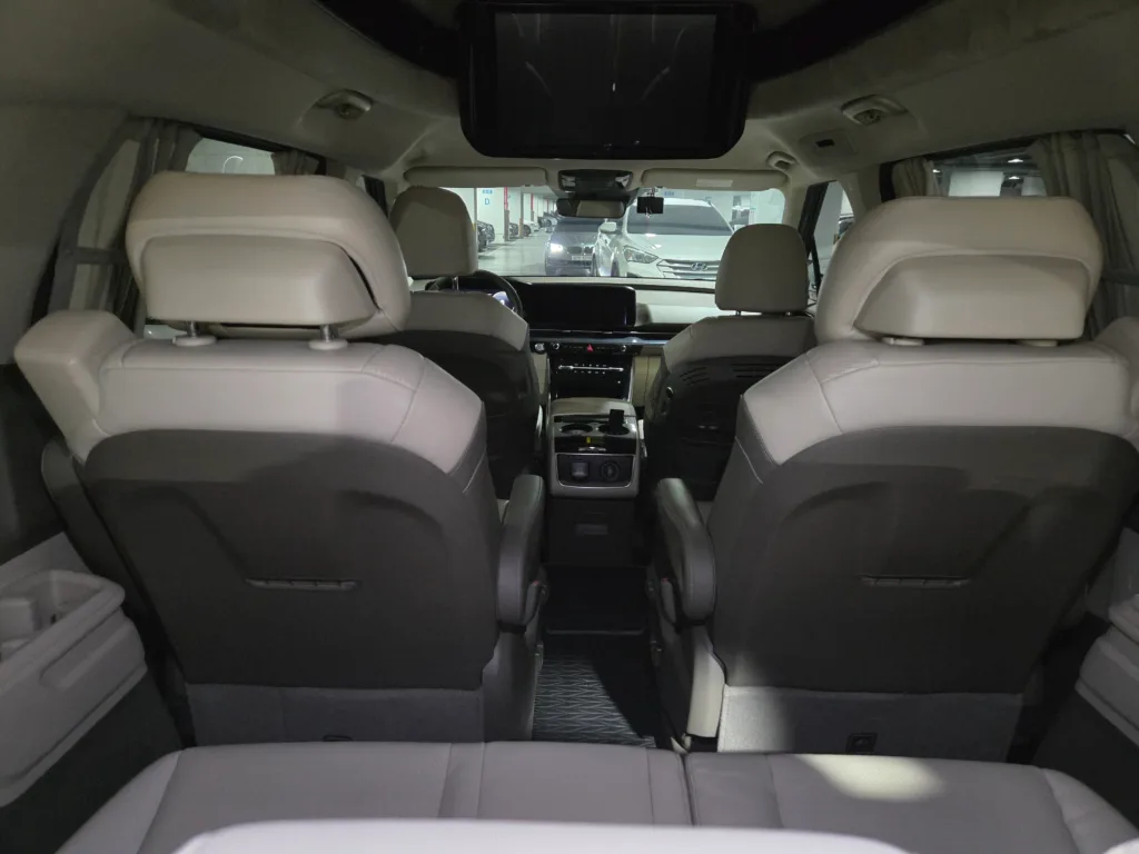 KIA Carnival 4th Generation Gasoline 7-Seater Hi-Limousine Signature