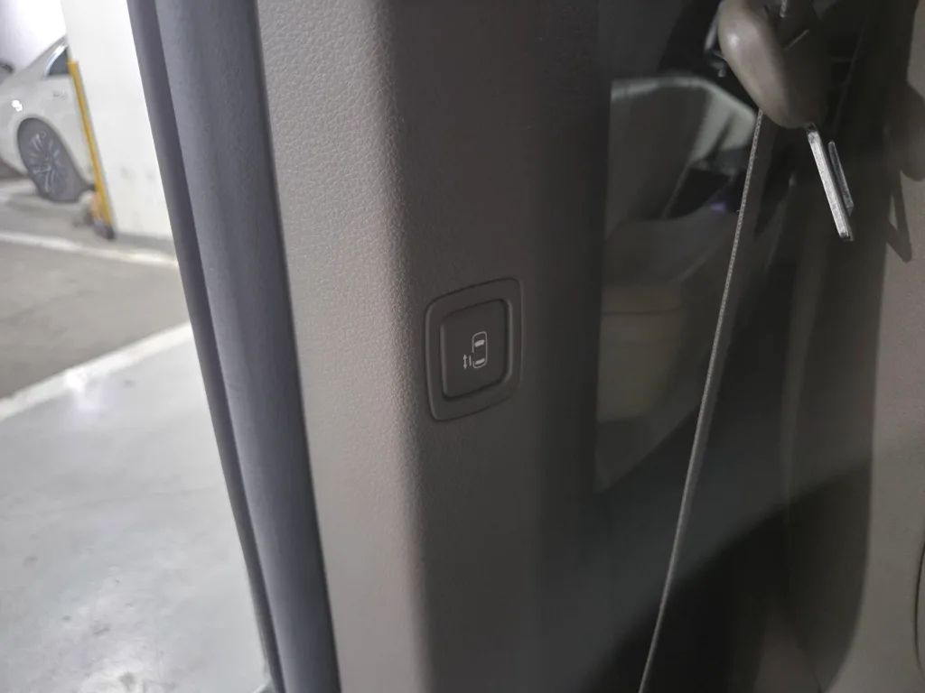 KIA Carnival 4th Generation Gasoline 7-Seater Hi-Limousine Signature