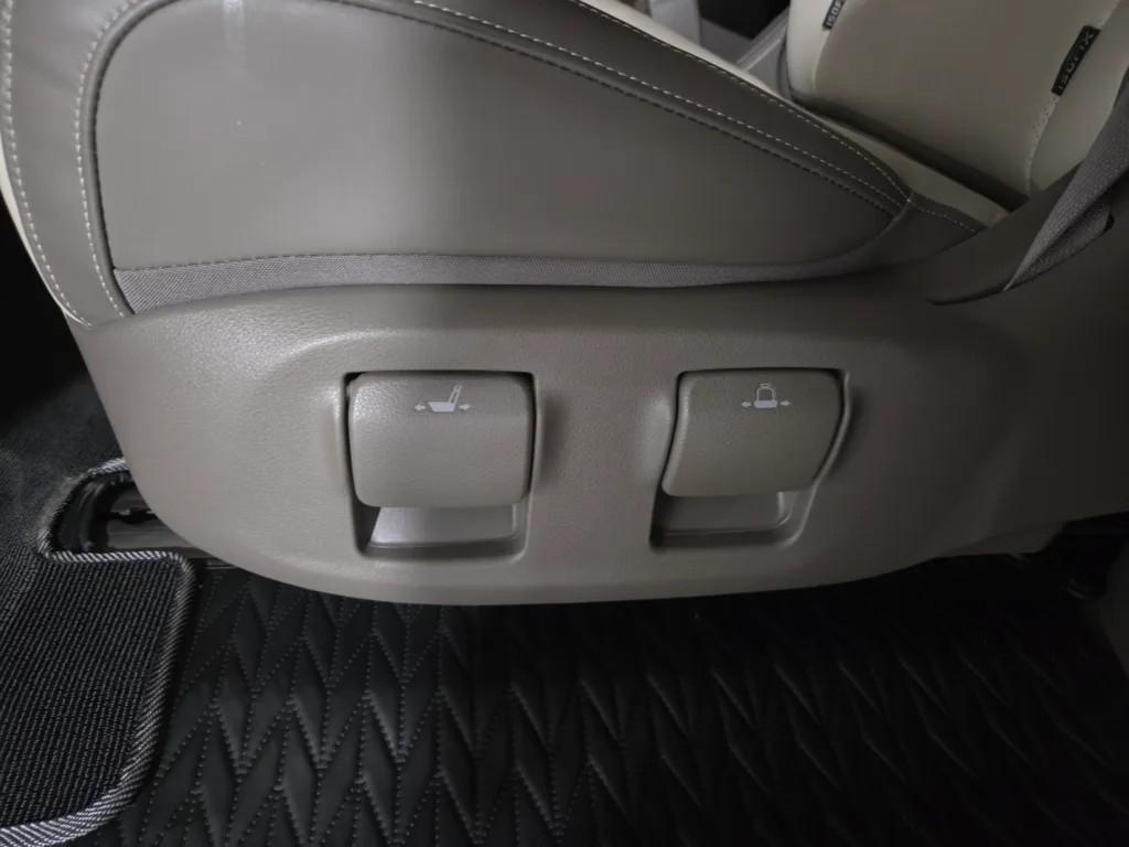 KIA Carnival 4th Generation Gasoline 7-Seater Hi-Limousine Signature