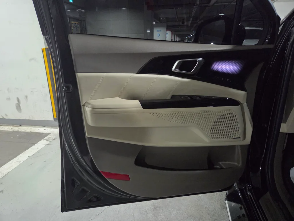 KIA Carnival 4th Generation Gasoline 7-Seater Hi-Limousine Signature