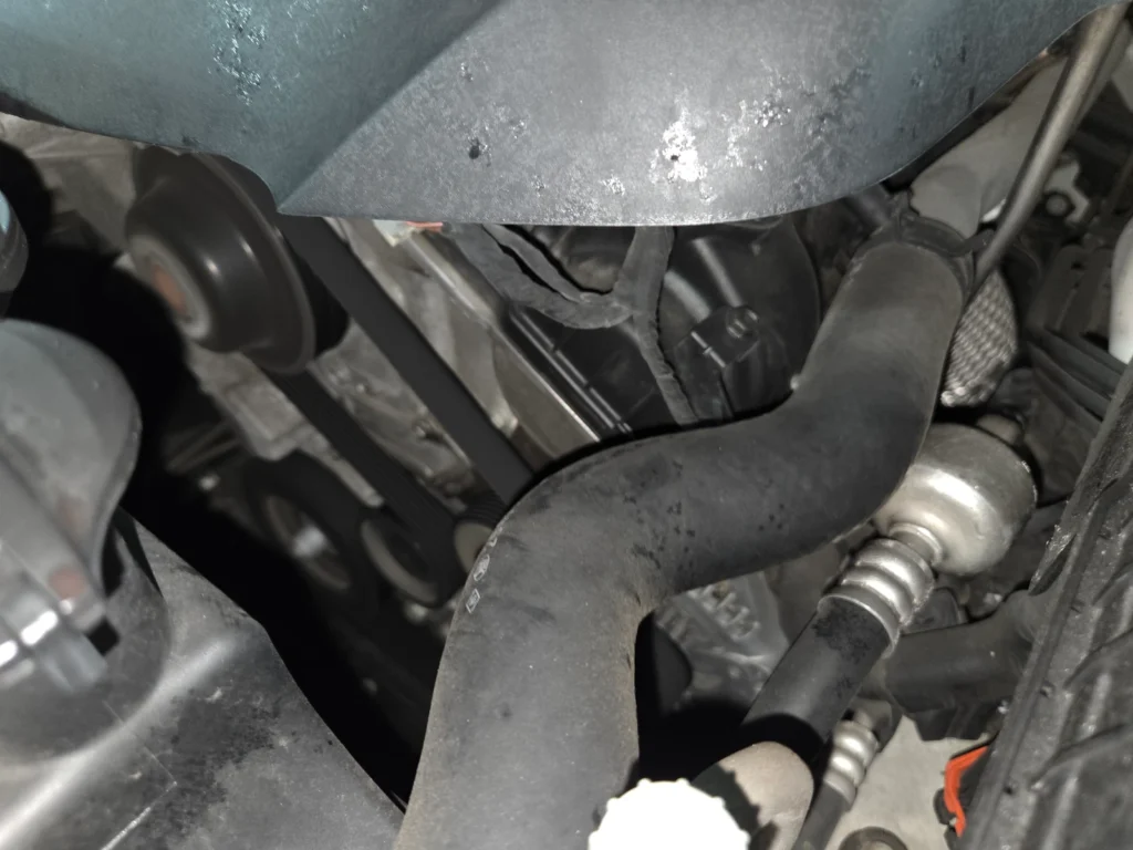 Hyundai Genesis BH330 Luxury Base Trim