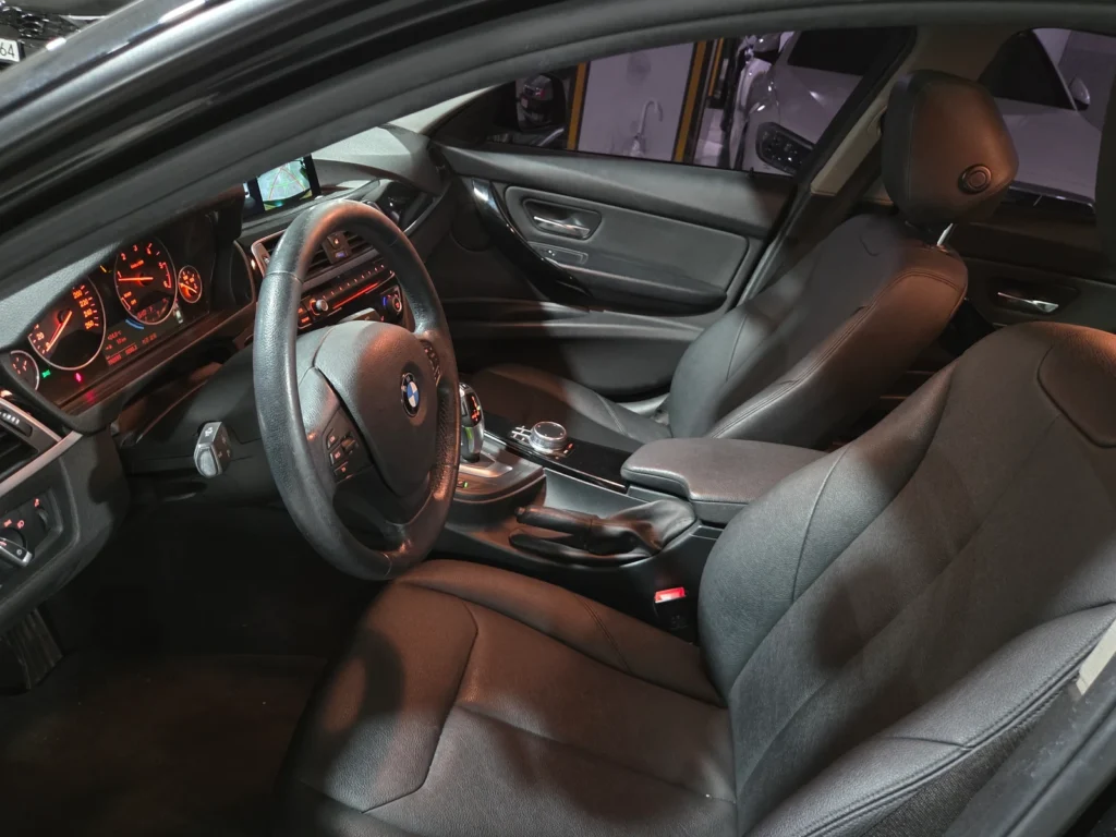 BMW 3 Series (F30) 320d