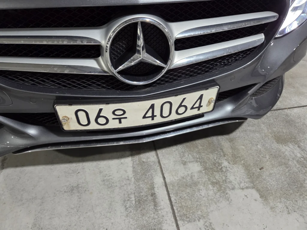 Benz C-Class W205 C220d Avantgarde