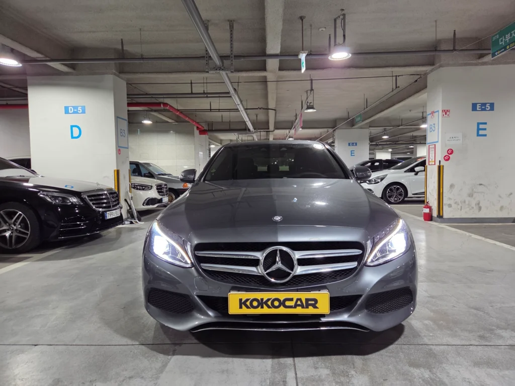 Benz C-Class W205 C220d Avantgarde