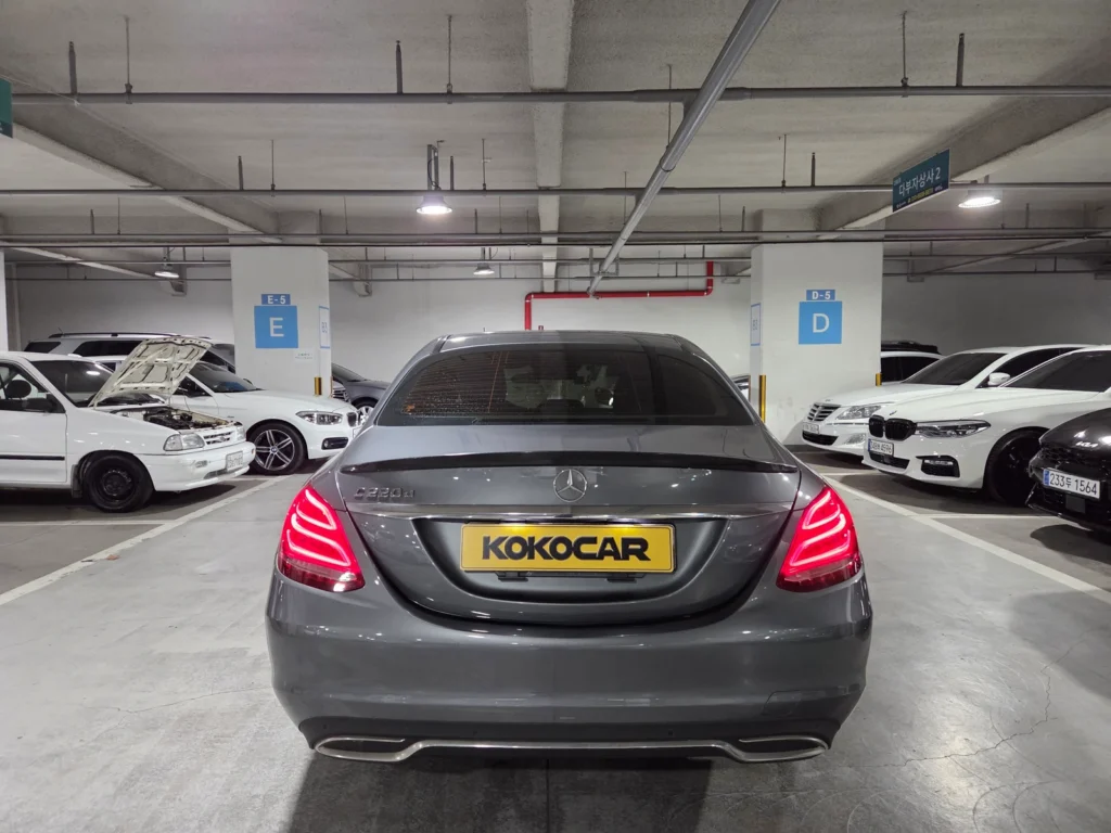 Benz C-Class W205 C220d Avantgarde