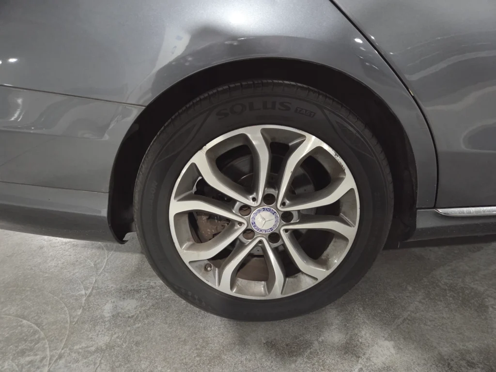 Benz C-Class W205 C220d Avantgarde