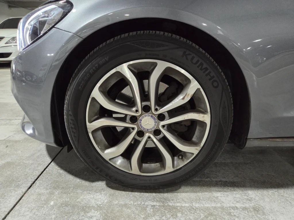 Benz C-Class W205 C220d Avantgarde