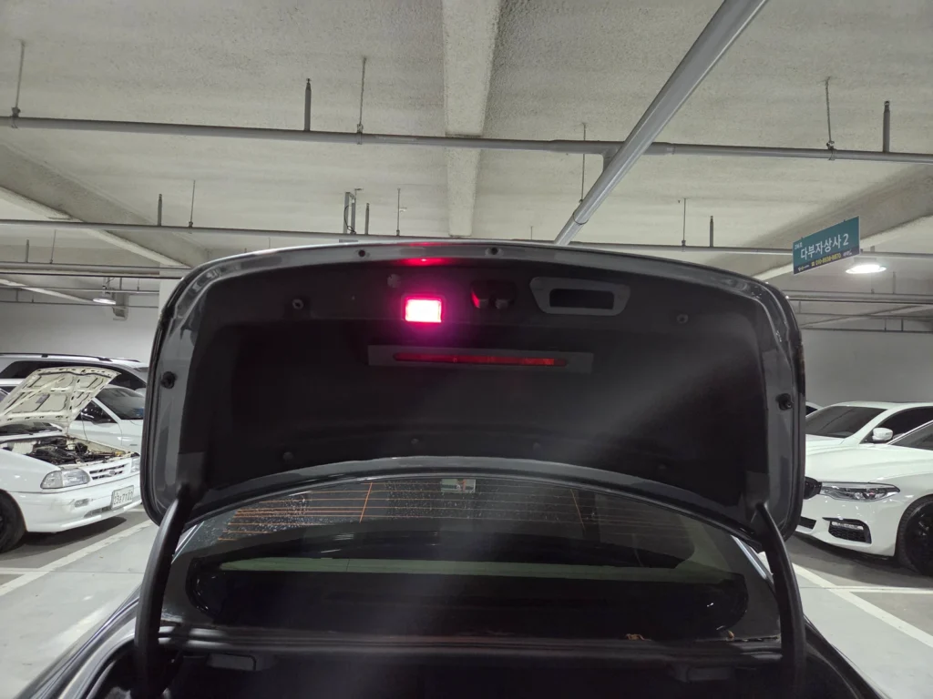 Benz C-Class W205 C220d Avantgarde