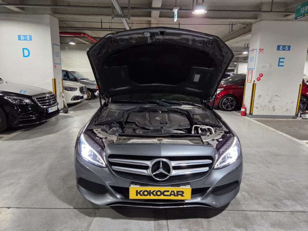 Benz C-Class W205 C220d Avantgarde