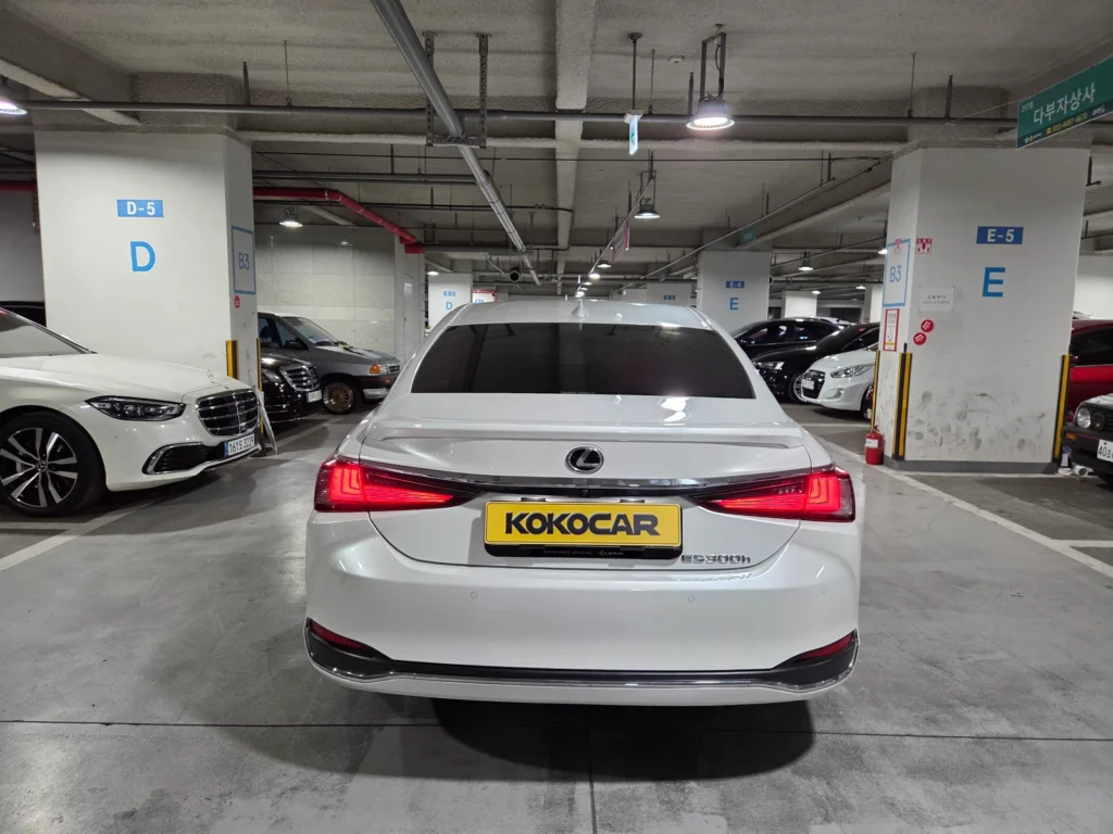 Lexus ES300h 7th generation Luxury Plus