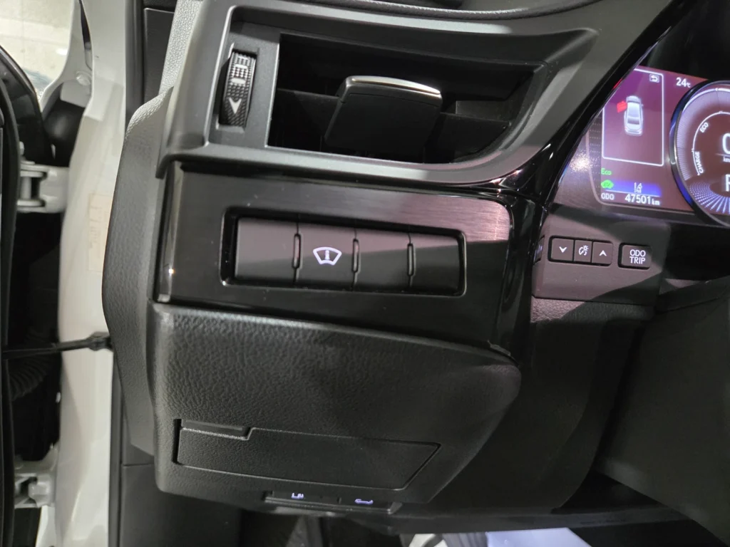 Lexus ES300h 7th generation Luxury Plus