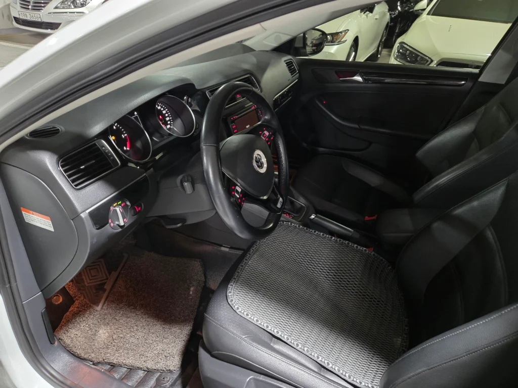 Volkswagen New Jetta 2.0 TDI BlueMotion Premium