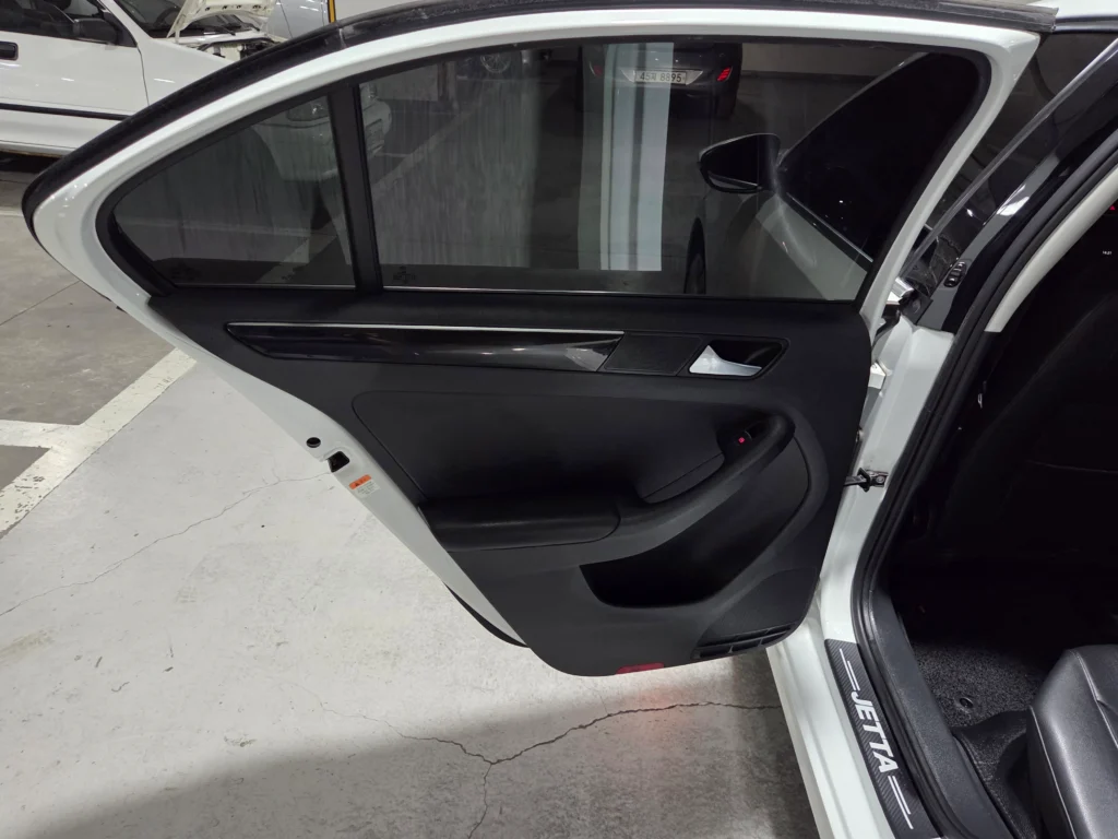 Volkswagen New Jetta 2.0 TDI BlueMotion Premium