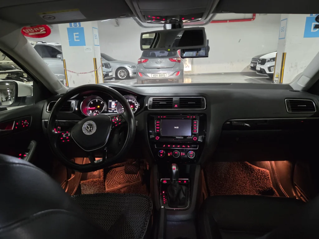 Volkswagen New Jetta 2.0 TDI BlueMotion Premium