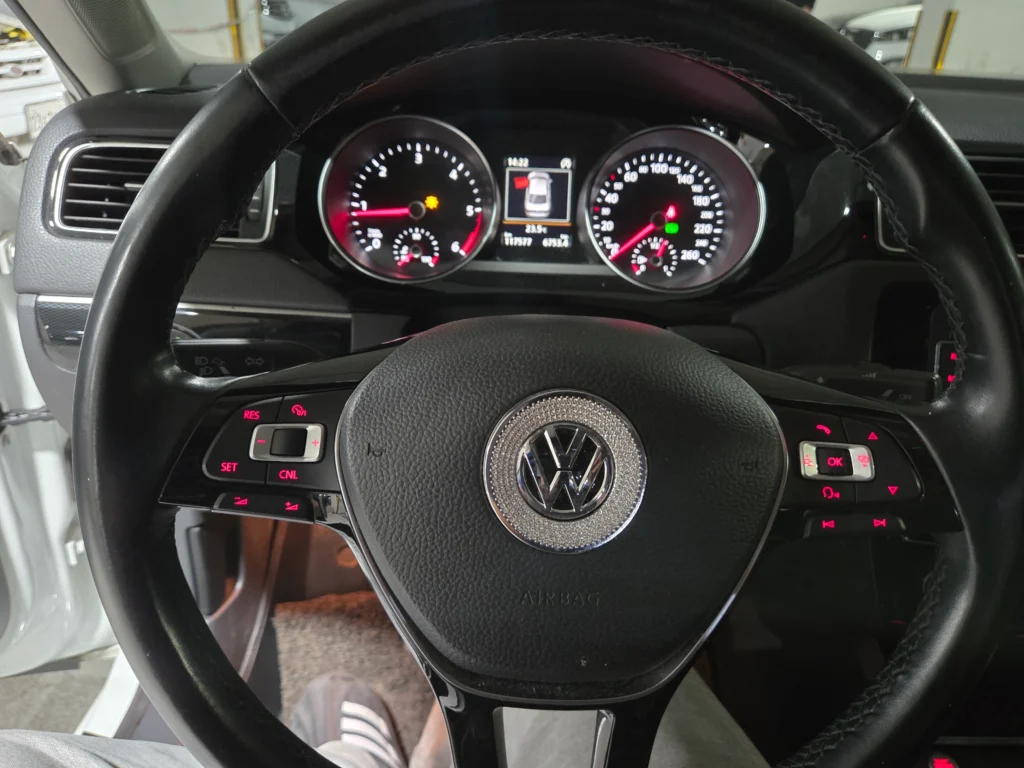 Volkswagen New Jetta 2.0 TDI BlueMotion Premium