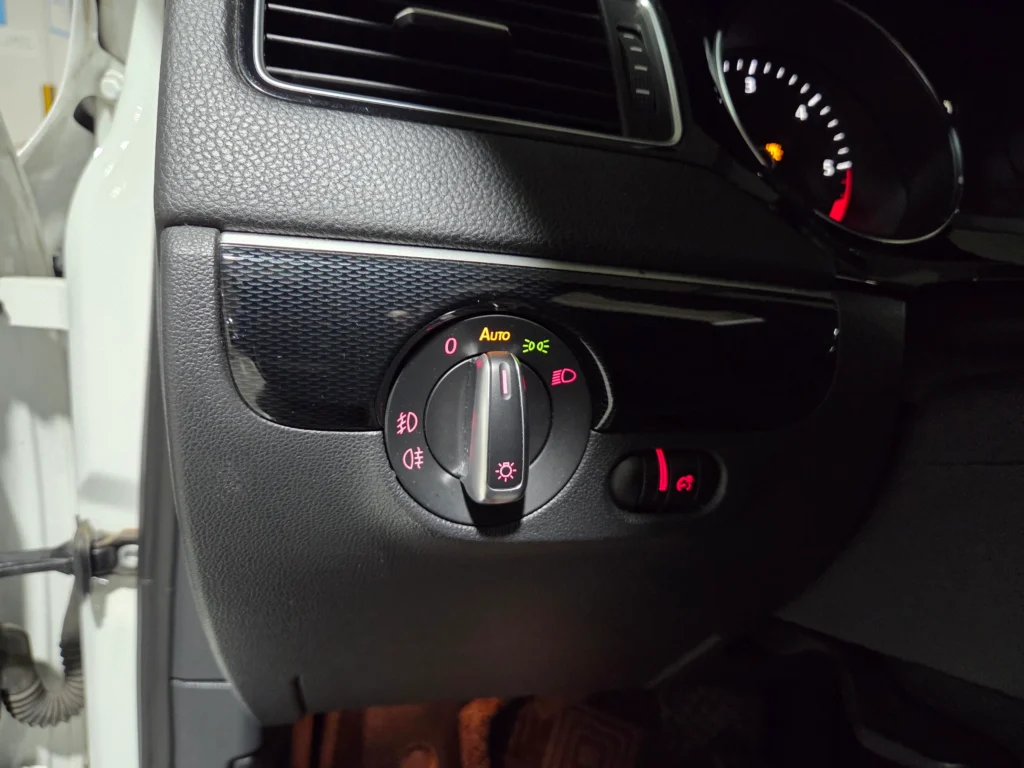 Volkswagen New Jetta 2.0 TDI BlueMotion Premium