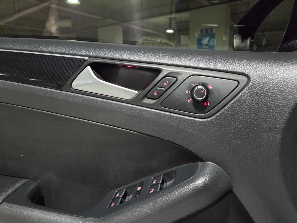 Volkswagen New Jetta 2.0 TDI BlueMotion Premium