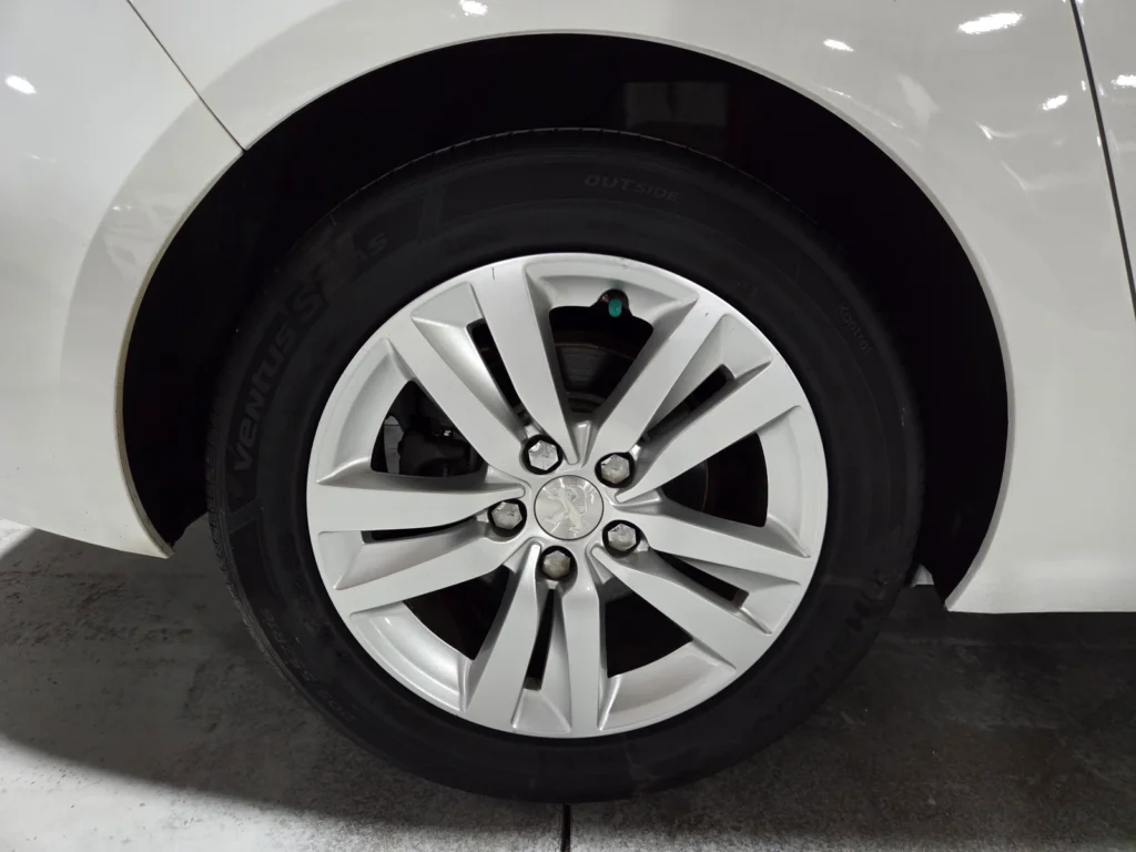 Peugeot 308 SW (2th Gen) 2.0 BlueHDi Active