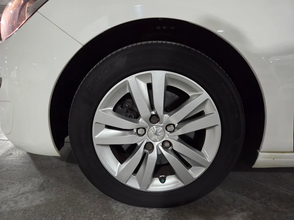 Peugeot 308 SW (2th Gen) 2.0 BlueHDi Active