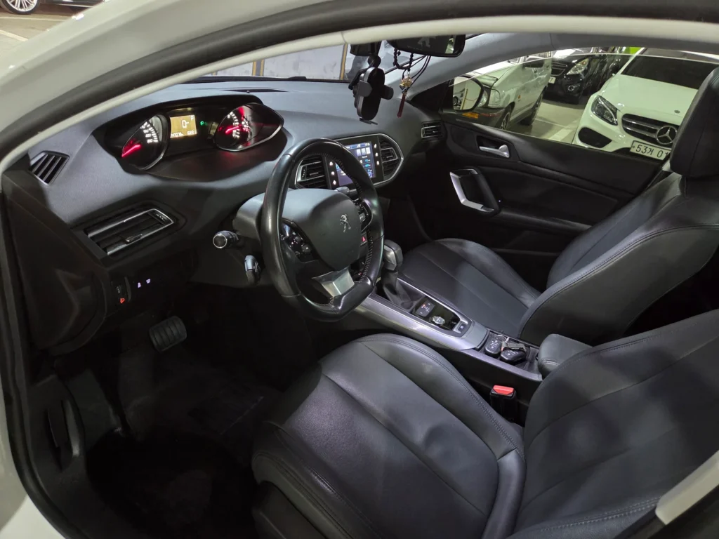 Peugeot 308 SW (2th Gen) 2.0 BlueHDi Active