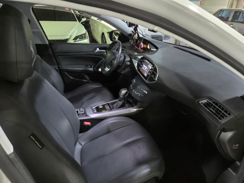 Peugeot 308 SW (2th Gen) 2.0 BlueHDi Active