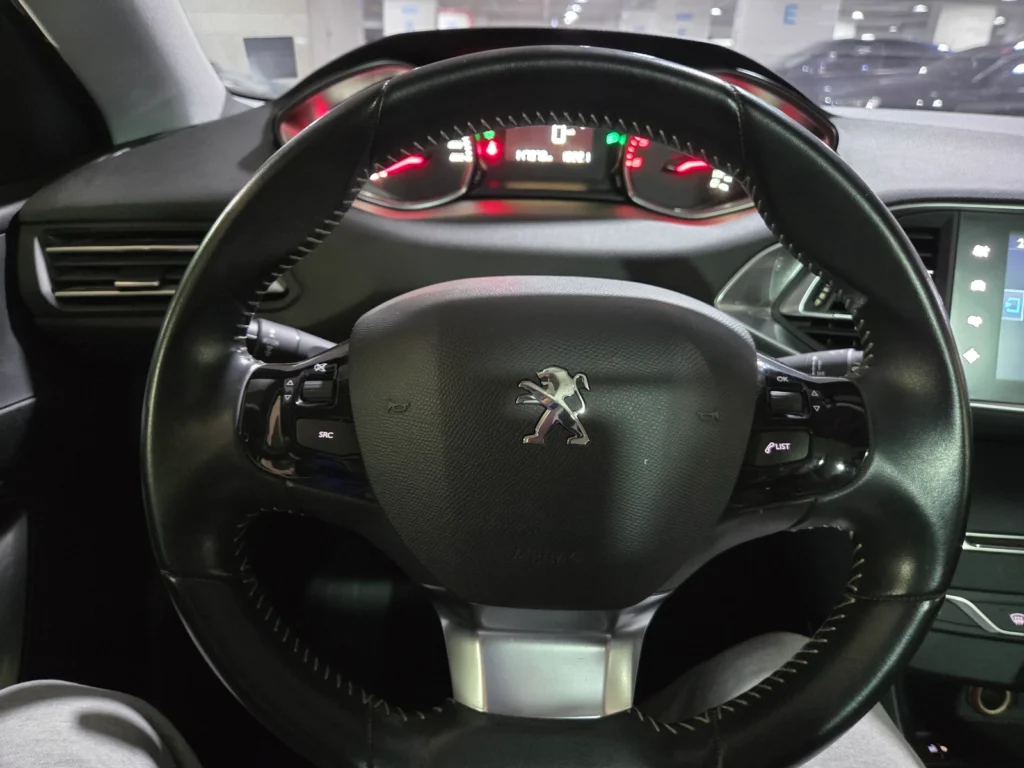 Peugeot 308 SW (2th Gen) 2.0 BlueHDi Active