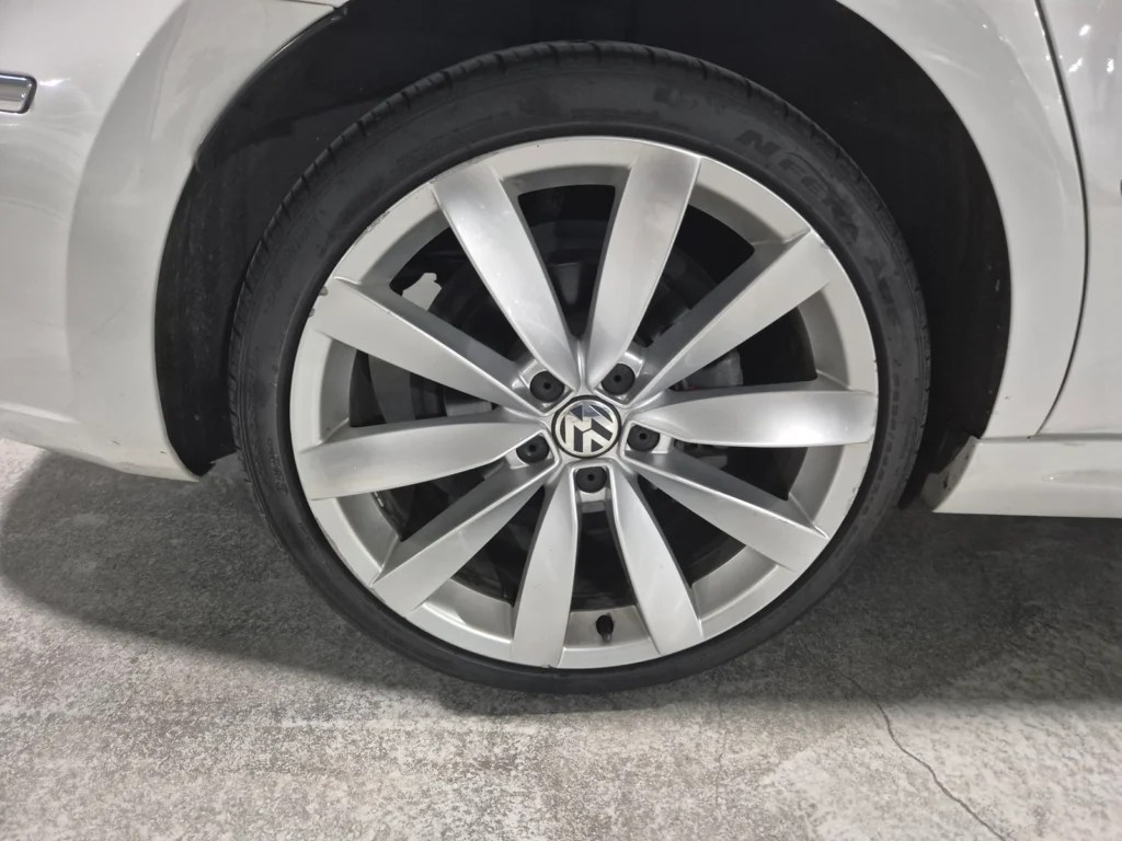 Volkswagen New CC 2.0 TDI BlueMotion R-Line