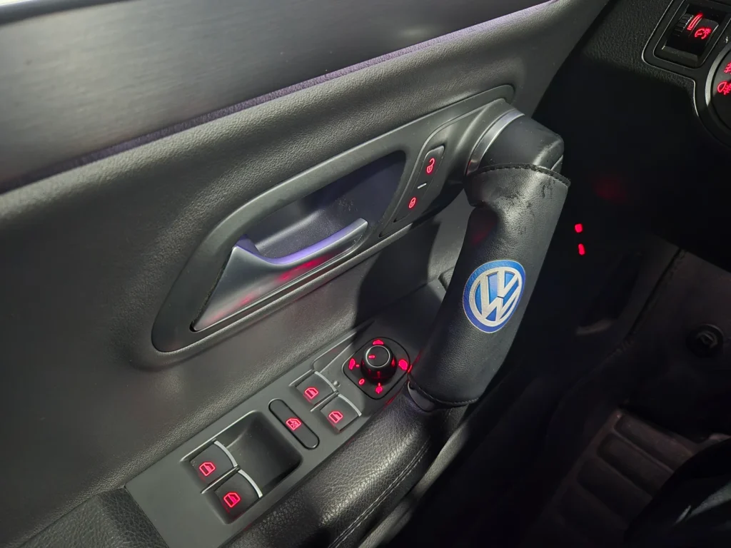 Volkswagen New CC 2.0 TDI BlueMotion R-Line