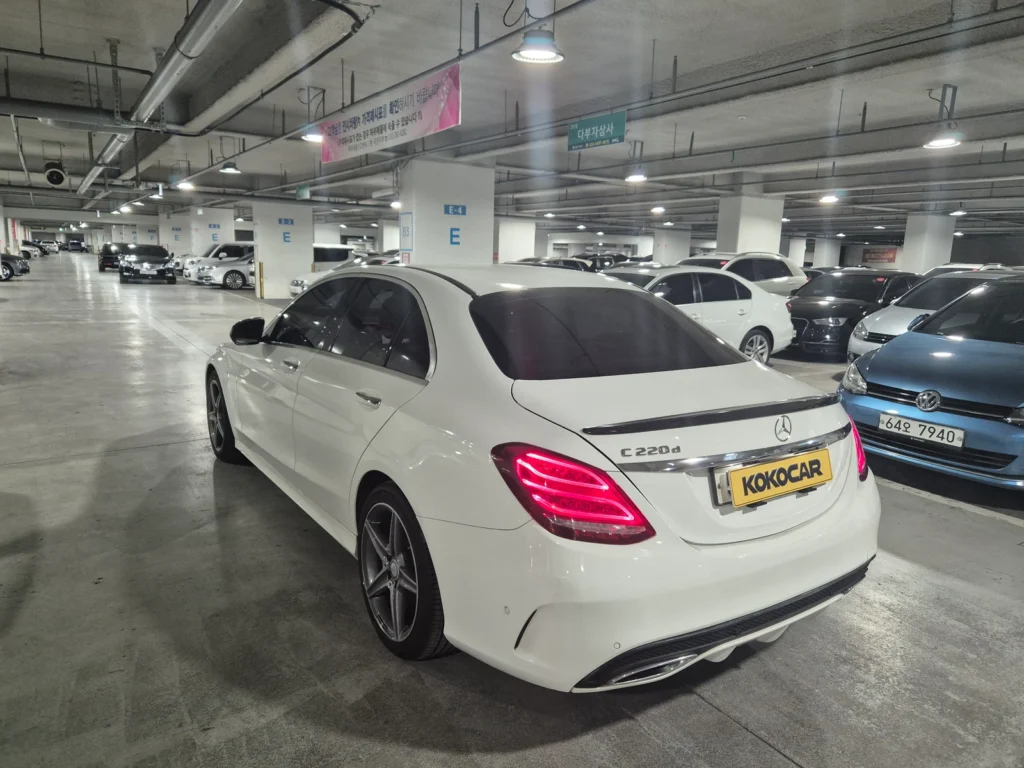 Benz C-Class W205 C220d Avantgarde