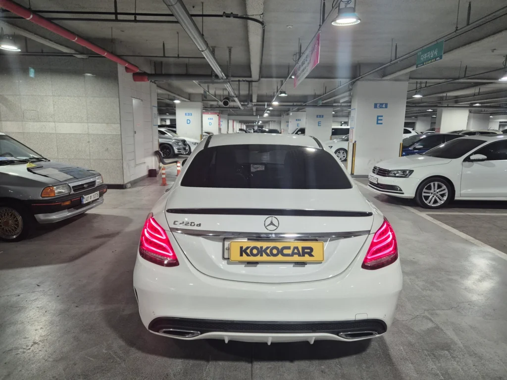 Benz C-Class W205 C220d Avantgarde