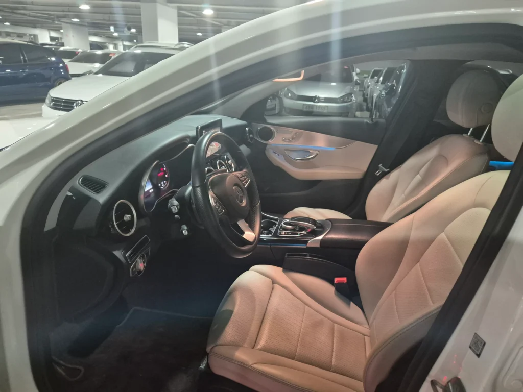 Benz C-Class W205 C220d Avantgarde