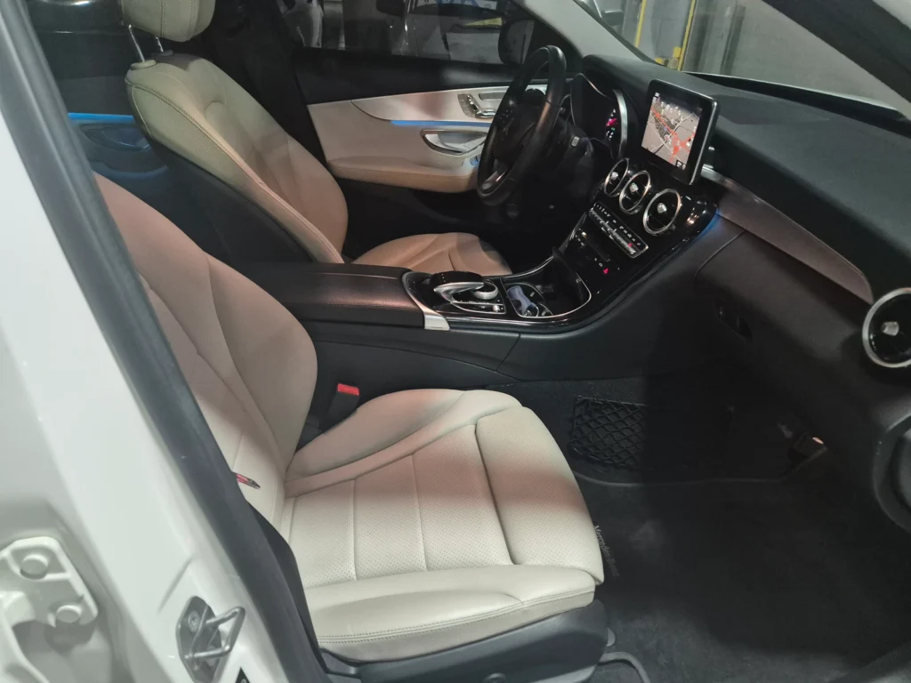 Benz C-Class W205 C220d Avantgarde