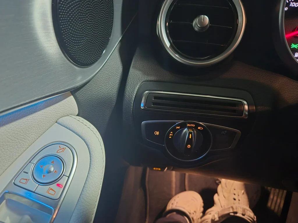 Benz C-Class W205 C220d Avantgarde